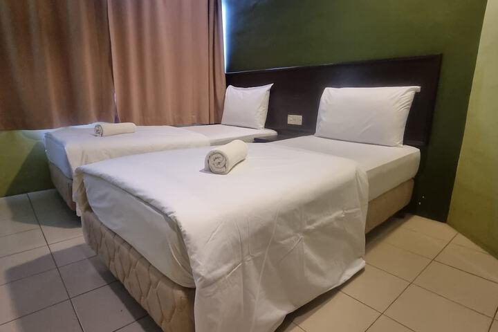 Room 19 of 43