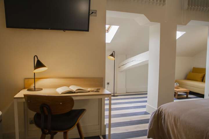 Room 6 of 29