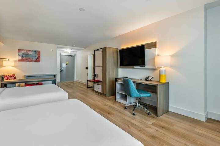Room 35 of 51