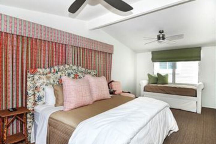 Room 15 of 29