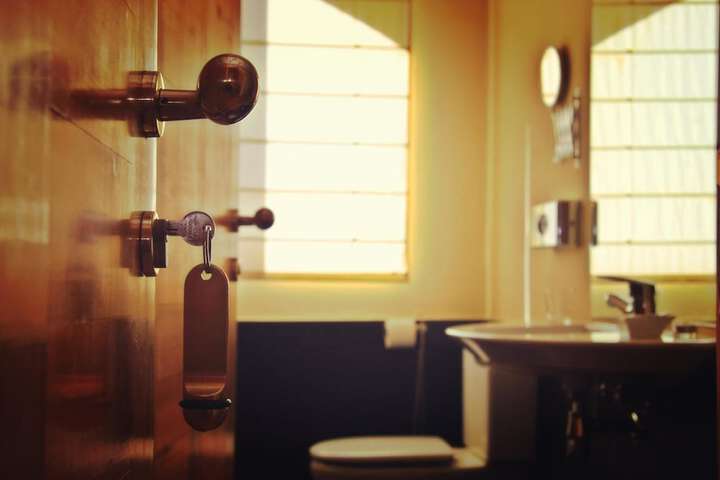 Room 22 of 63