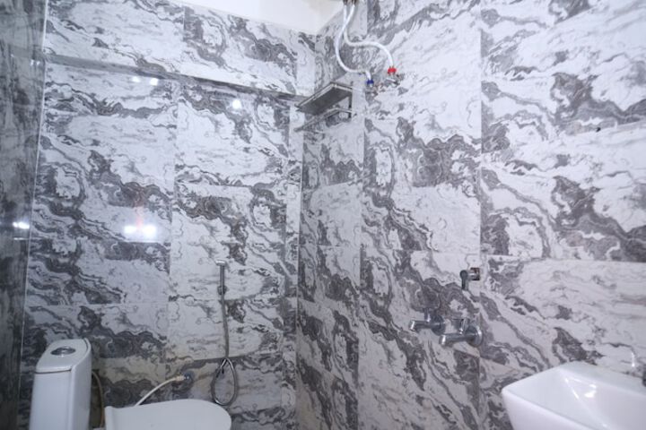 Room 28 of 39