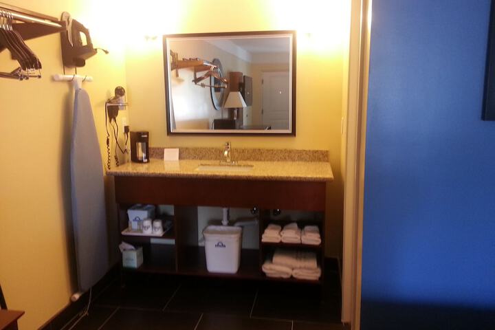 1 King Bed Mobility Accessible (5 of 7)