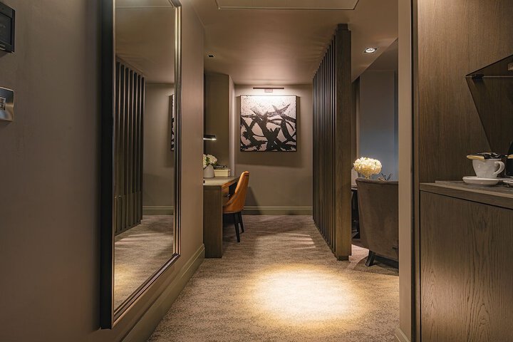 Room 77 of 132