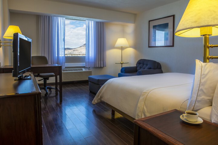 Room 9 of 28