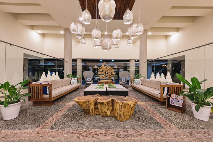 Hotel Interior 11 of 397