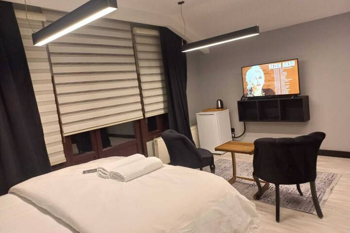 Room 16 of 31