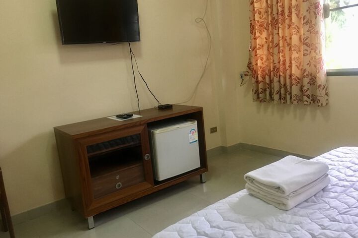 Room 14 of 42