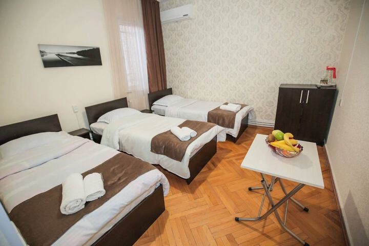 Room 10 of 39