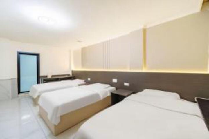 Room 22 of 23