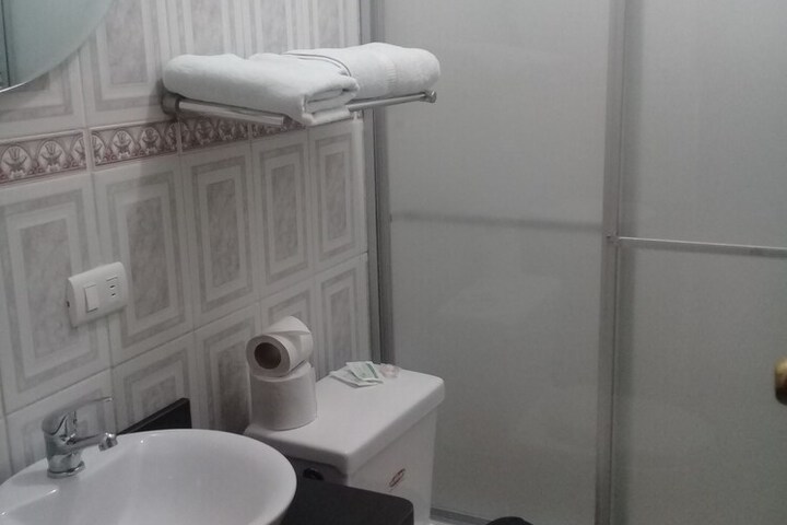 Room 43 of 86