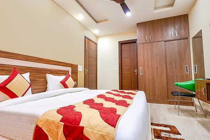 Room 26 of 34