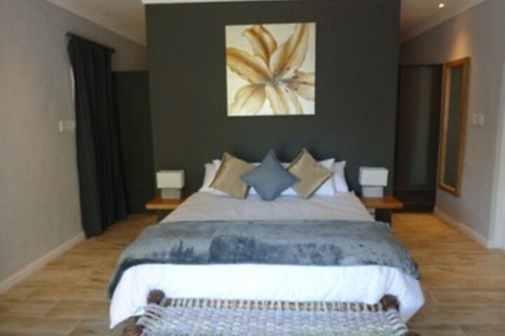 Room 18 of 23