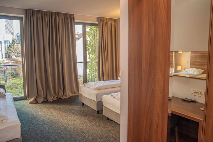 Room 75 of 127