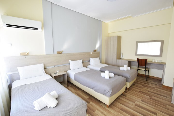 Room 28 of 137
