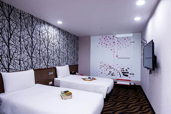 Room 31 of 36