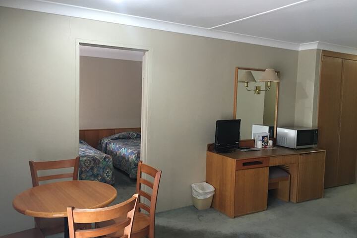 Room 3 of 46