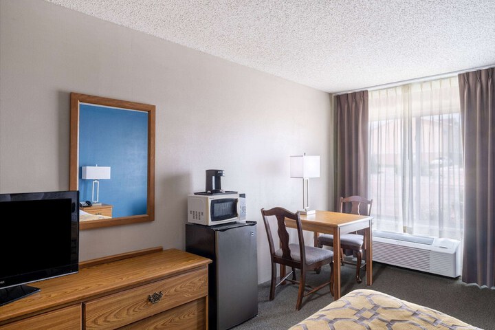Room 26 of 68