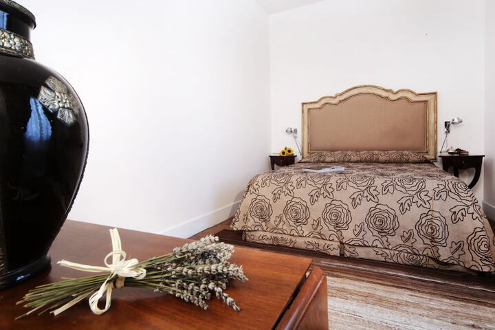 Room 20 of 137