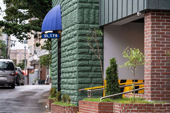 Hotel 7 of 82