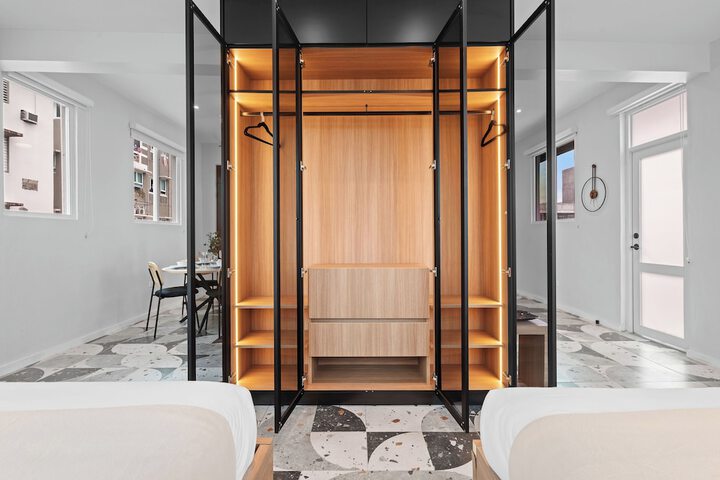 Room 30 of 118