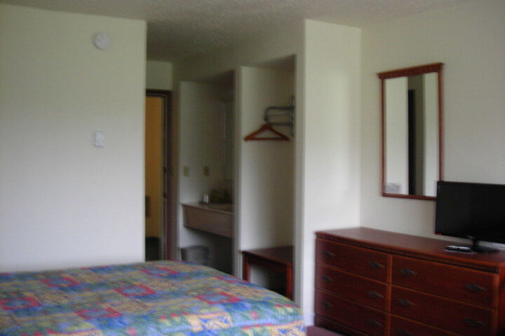 Room 2 of 11