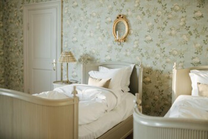 Room 92 of 115