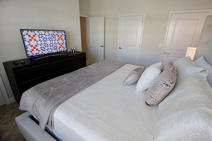 Room 3 of 49