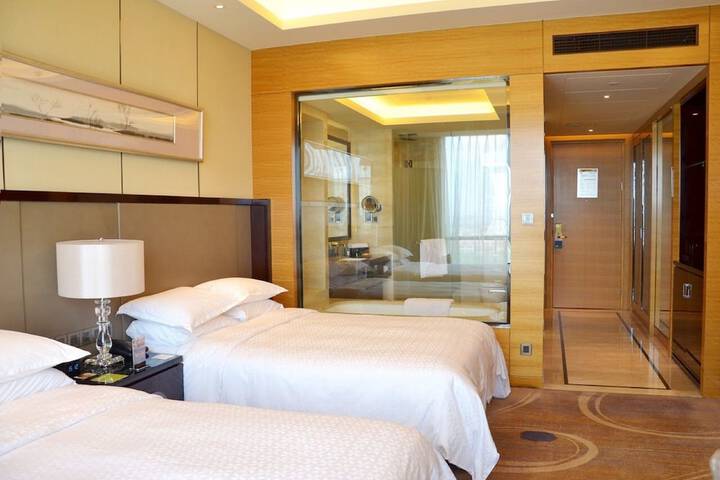 Room 4 of 23