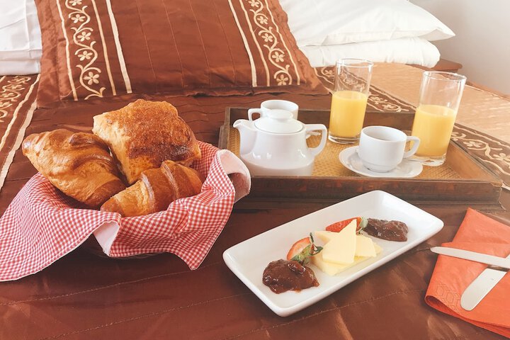 Breakfast/Coffee Service 26 of 40