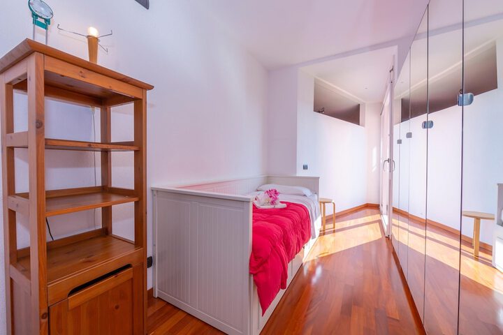 Room 29 of 42