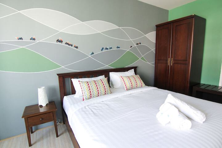 Room 21 of 80