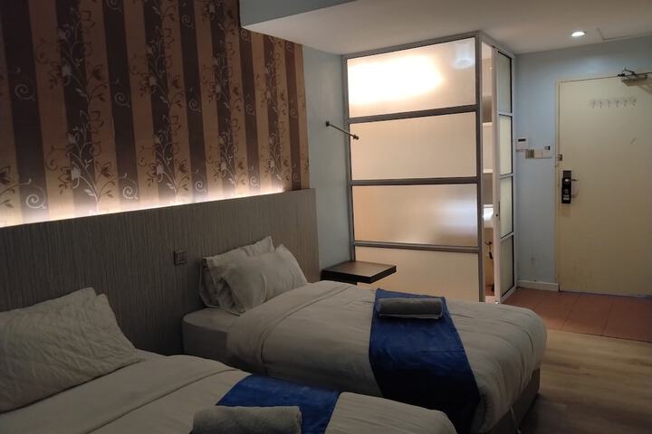 Room 56 of 66