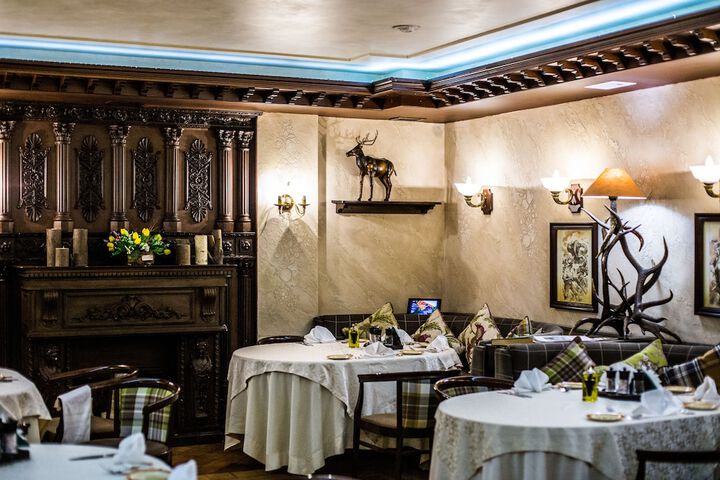 Dining 59 of 75
