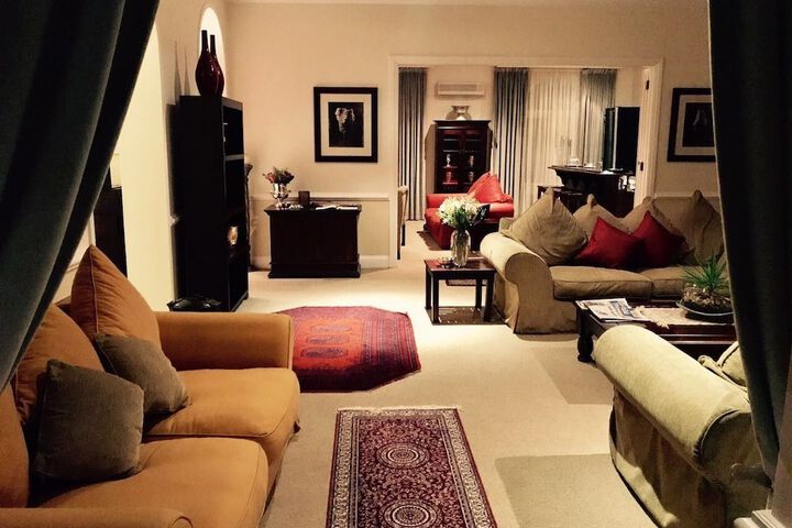 Guest Lobby