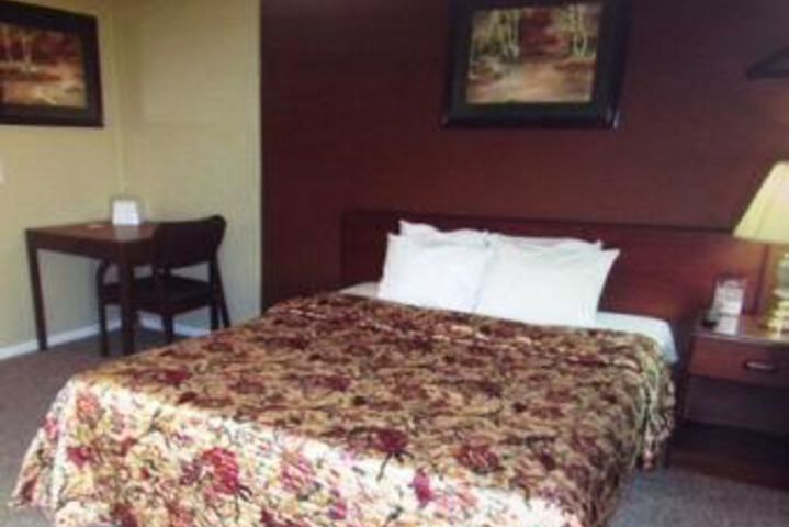 Room 12 of 12