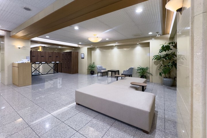 Guest Lobby