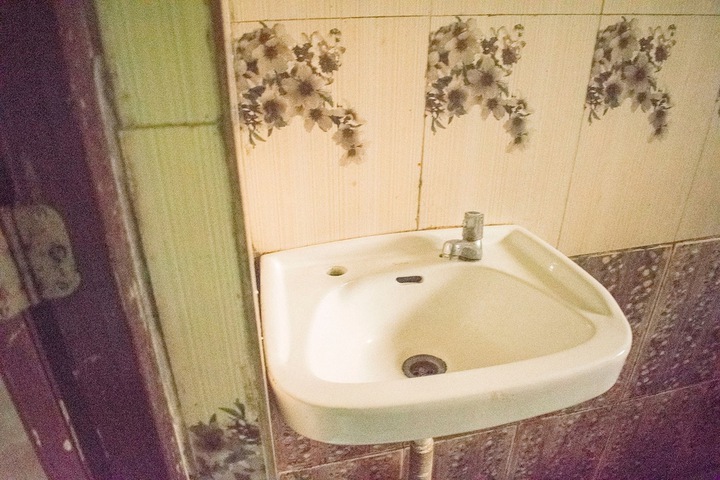 Room 9 of 22