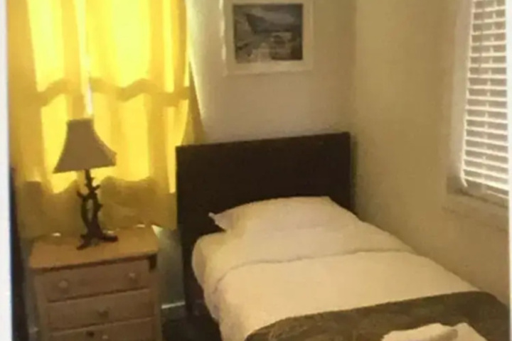Room 2 of 11