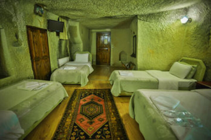 Room 37 of 89