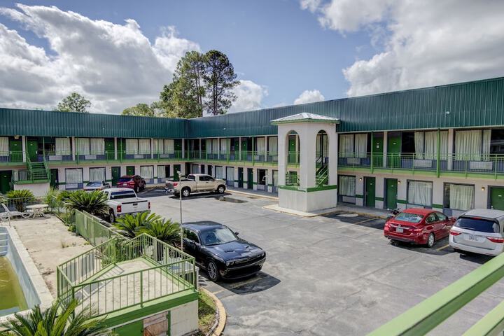 OYO Hotel Douglas GA US-441 in Douglas, GA