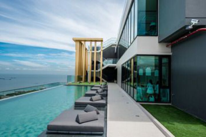 Pool 42 of 58
