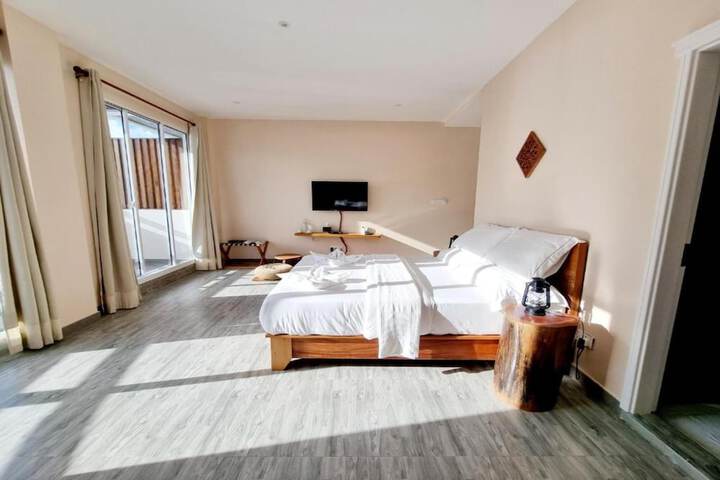 Room 2 of 14