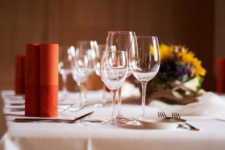 Dining 30 of 55