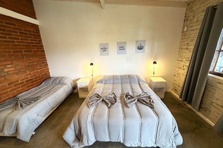 Room 32 of 104