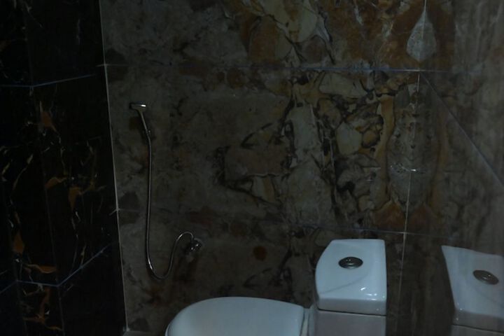 Room 15 of 17