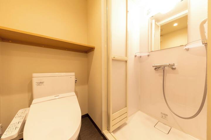 Room 20 of 90