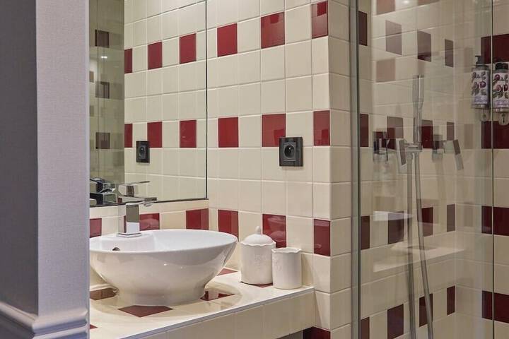 Clean Restrooms