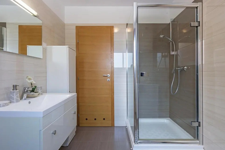 Awesome Home in Liznjan With Wifi and 2 Bedrooms