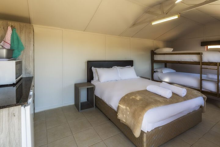 Room 9 of 34